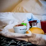 中央酒店 3*