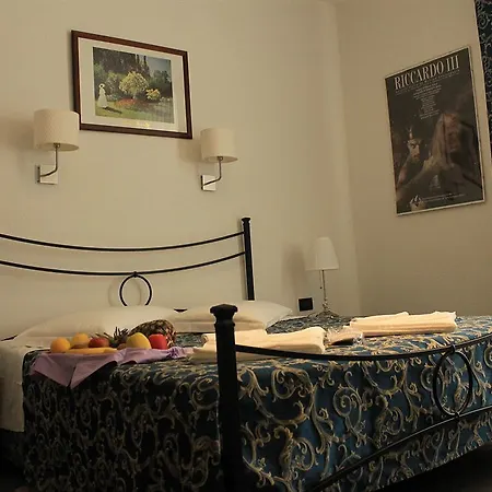 Hotel Centrale Триест